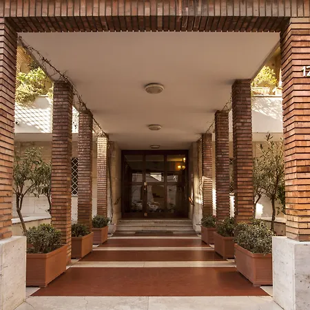 Un Attimo A Roma B&B