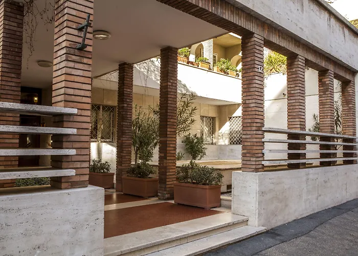 Un Attimo A 4* Roma